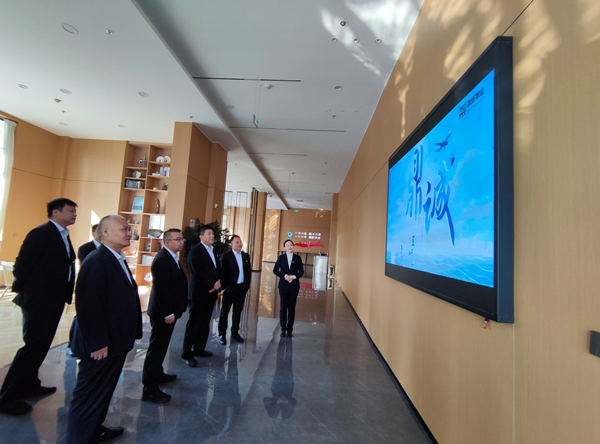 公司黨委書記、董事長(zhǎng)王高峰一行...